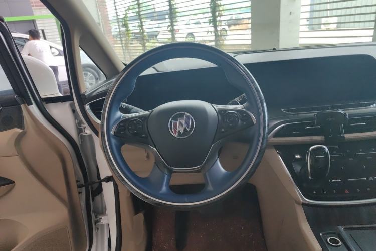 Used Buick GL8 2021 ES Land Cruiser 653T Luxury Edition Steering Wheel