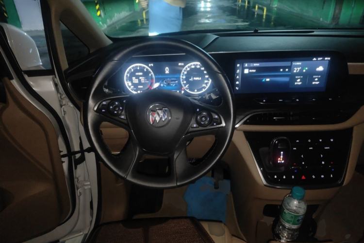Used Buick GL8 2021 ES Landtrek 653T Luxury Model Steering Wheel