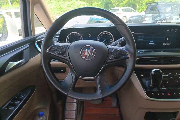 Used Buick GL8 2021 ES Land Cruiser 653T Luxury Edition Steering Wheel