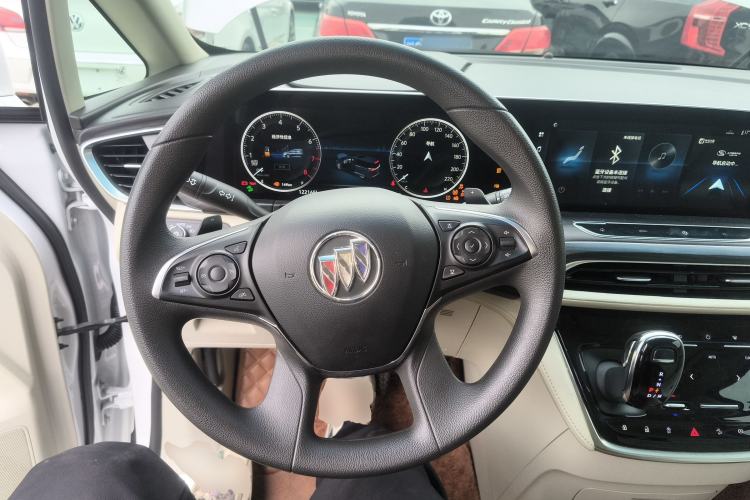 Used Buick GL8 2021 ES Landtrek 653T Comfort Edition Steering Wheel