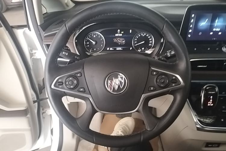 Used Buick GL8 2021 Land Cruiser Executive Class 652T Smart Luxury Model Steering Wheel