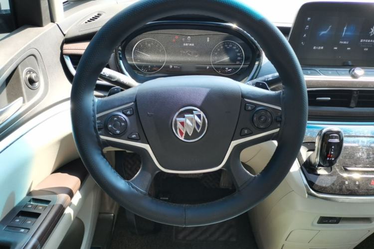 Used Buick GL8 2021 Land Cruiser Executive Class 652T Smart Luxury Model Steering Wheel