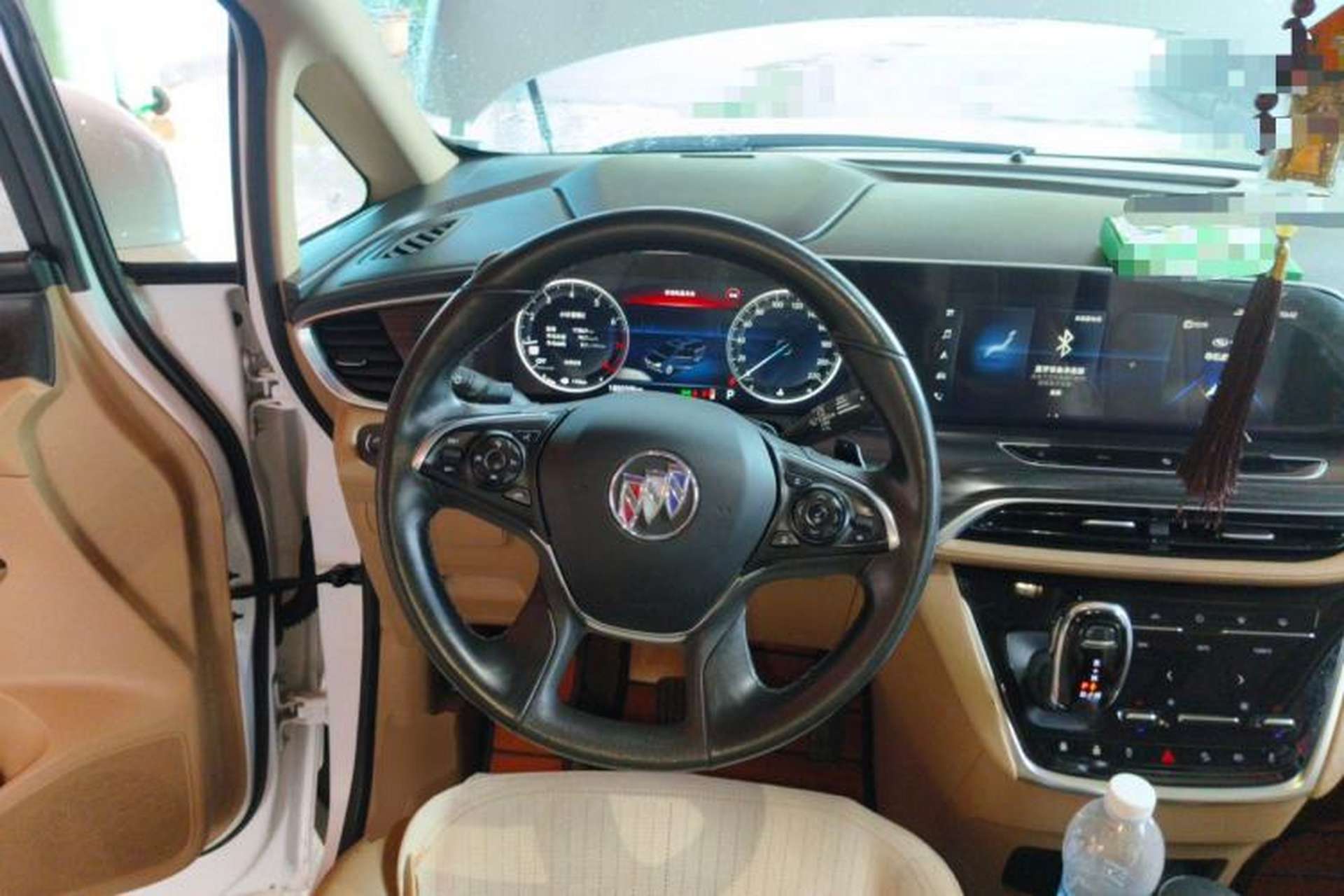 Used Buick GL8 2021 ES Landtrek 653T Luxury Model Steering Wheel
