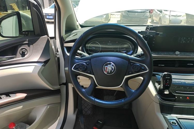 Used Buick GL8 2021 Land Cruiser Executive 652T Premium Model Steering Wheel