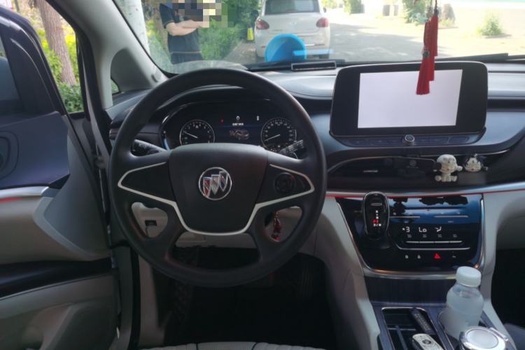 Used Buick GL8 2021 Land Cruiser Executive Class 652T Comfort Model Steering Wheel