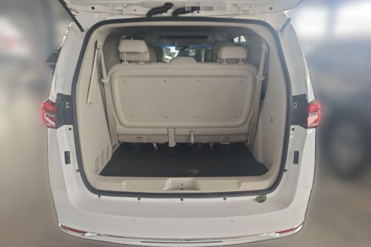 Used Buick GL8 2021 Land Cruiser Executive Class 652T Luxury Model Trunk