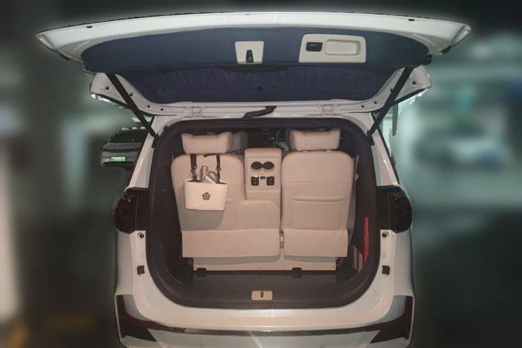 Used Buick GL8 2021 ES Landtrek 653T Comfort Edition Trunk