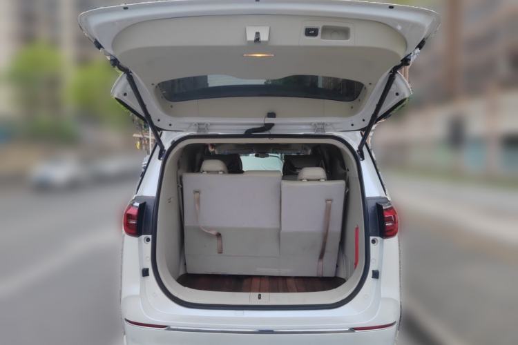 Used Buick GL8 2021 ES Landtrek 653T Comfort Edition Trunk