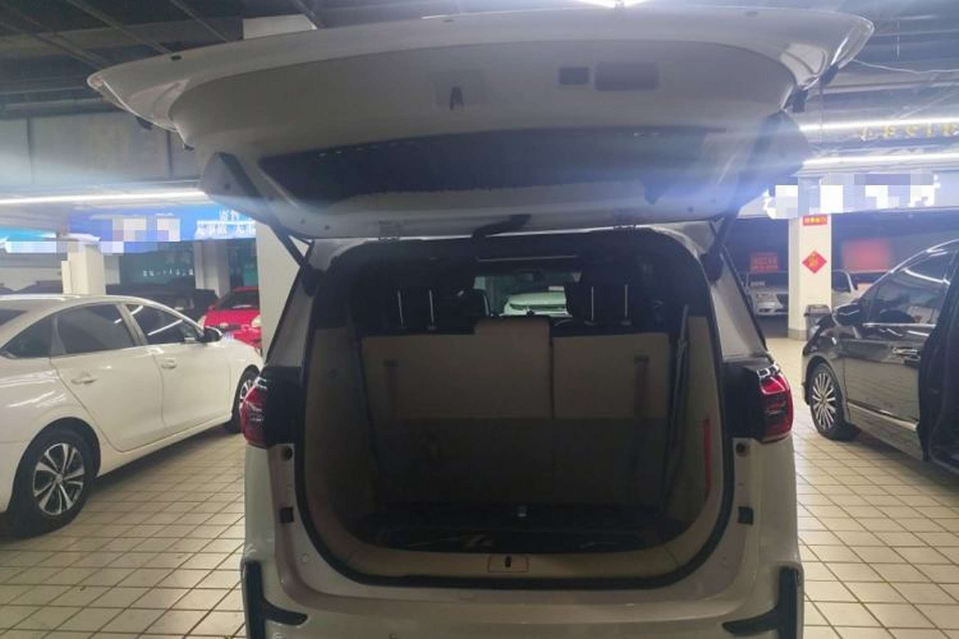 Used Buick GL8 2021 ES Landtrek 653T Comfort Edition Trunk