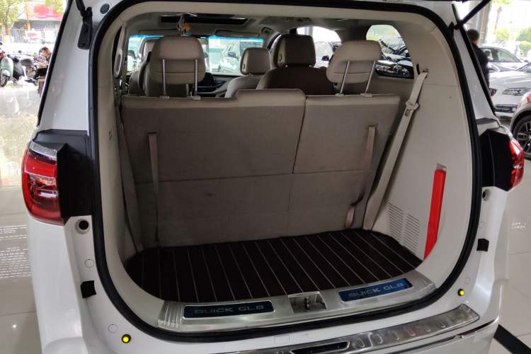 Used Buick GL8 2021 ES Landtrek 653T Comfort Edition Trunk