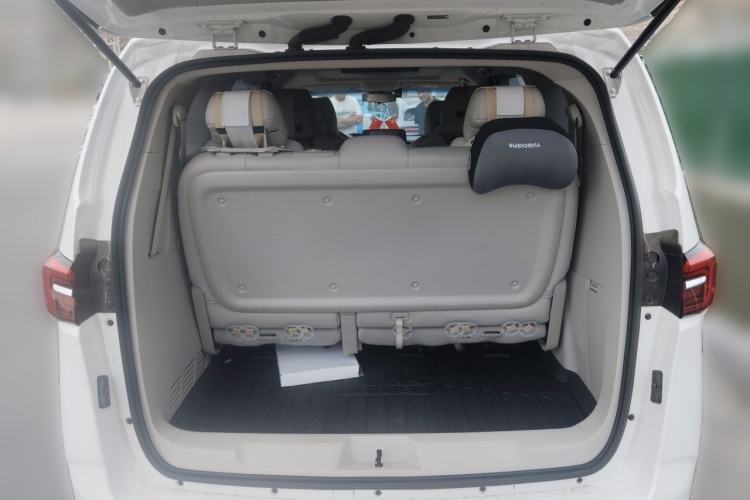 Used Buick GL8 2021 Land Cruiser Executive Class 652T Comfort Model Trunk