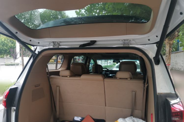 Used Buick GL8 2021 ES Land Cruiser 653T Flagship Model Trunk