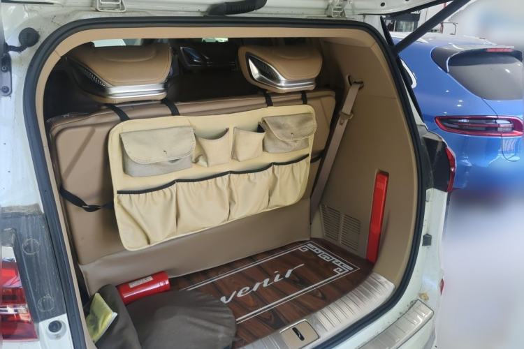 Used Buick GL8 2021 ES Land Cruiser 653T Flagship Model Trunk