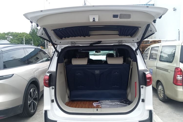 Used Buick GL8 2021 ES Landtrek 653T Comfort Edition Trunk
