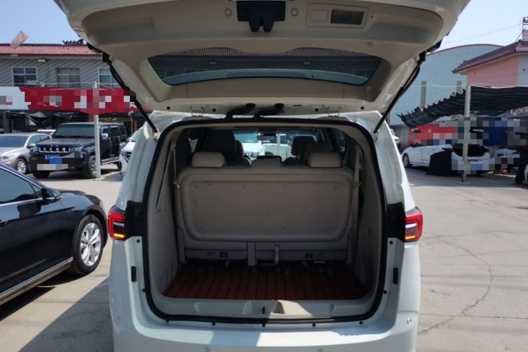 Used Buick GL8 2021 Land Cruiser Executive Class 652T Smart Luxury Model Trunk