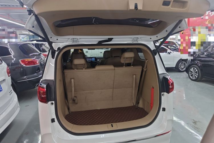Used Buick GL8 2021 ES Land Cruiser 653T Flagship Model Trunk