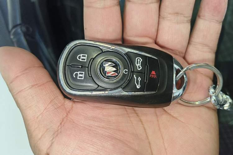 Used Buick GL8 2021 Land Cruiser Executive Class 652T Smart Luxury Model Vehicle Key