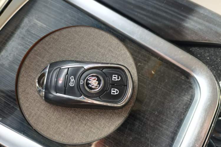 Used Buick GL8 2021 ES Landtrek 653T Comfort Edition Vehicle Key