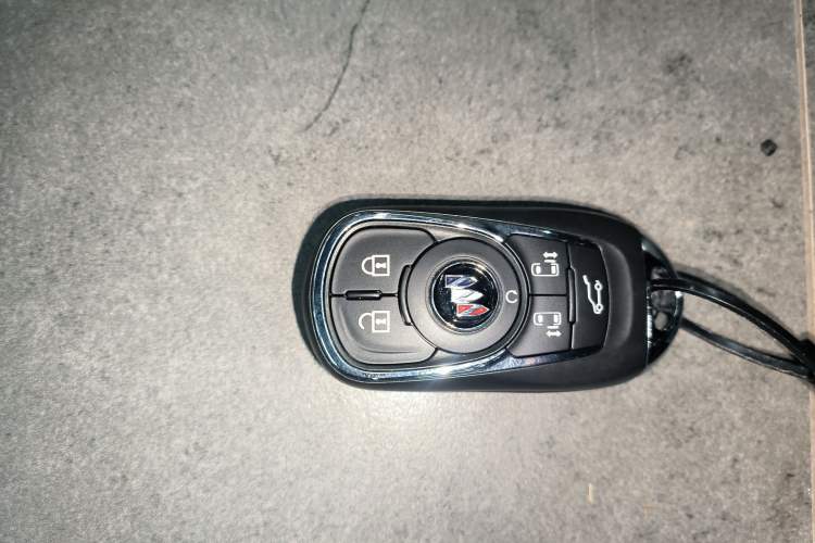 Used Buick GL8 2021 ES Landtrek 653T Luxury Model Vehicle Key
