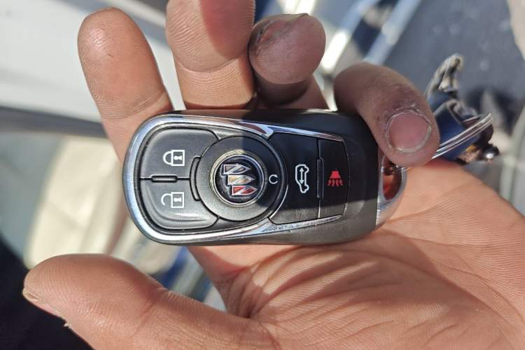 Used Buick GL8 2021 ES Landtrek 653T Comfort Edition Vehicle Key