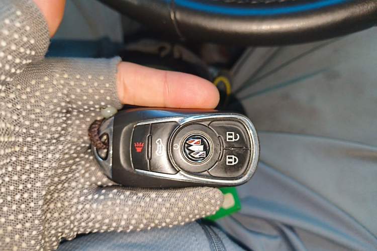 Used Buick GL8 2021 Land Cruiser Executive Class 652T Luxury Model Vehicle Key
