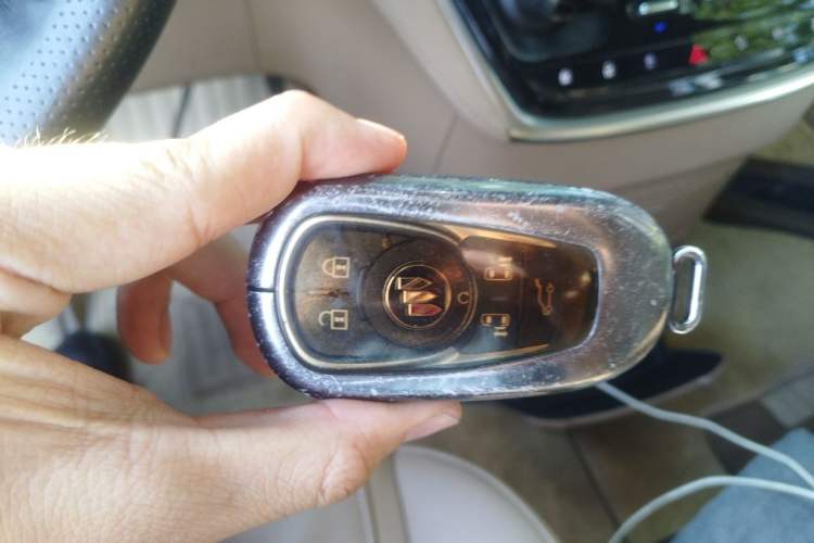 Used Buick GL8 2021 ES Landtrek 653T Luxury Model Vehicle Key