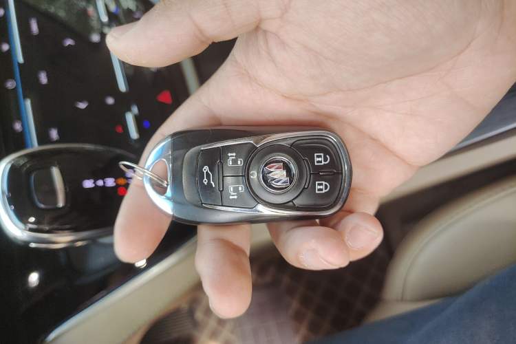 Used Buick GL8 2021 ES Landtrek 653T Smart Luxury Model Vehicle Key