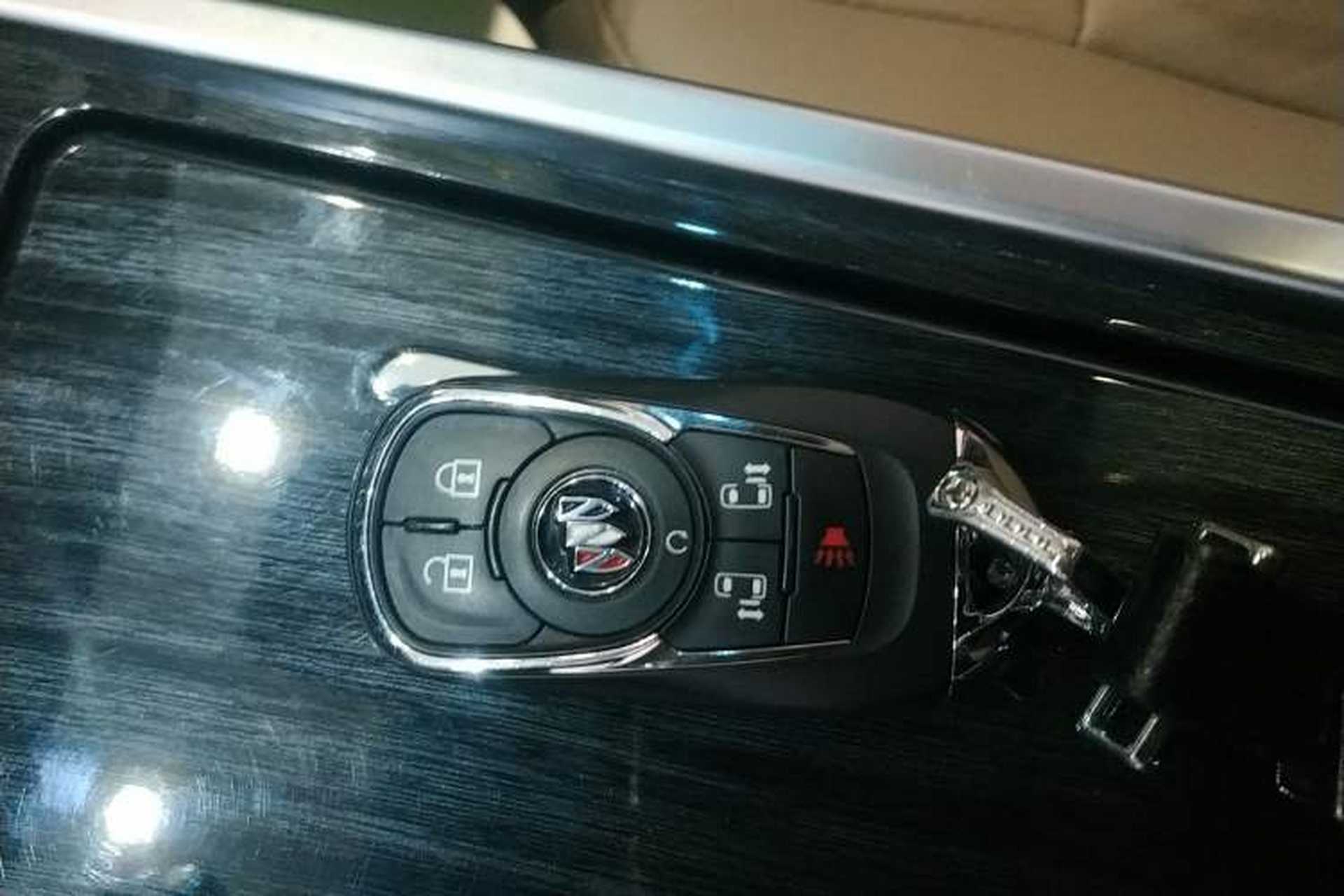 Used Buick GL8 2021 ES Land Cruiser 653T Luxury Edition Vehicle Key