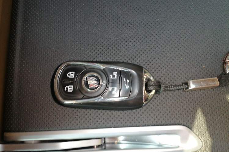 Used Buick GL8 2021 ES Landtrek 653T Smart Luxury Model Vehicle Key