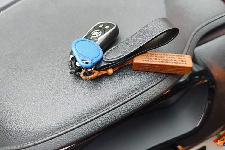 Used Buick GL8 2021 Land Cruiser Executive Class 652T Comfort Model Vehicle Key