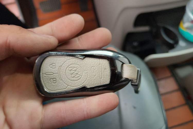 Used Buick GL8 2021 ES Landtrek 653T Comfort Edition Vehicle Key