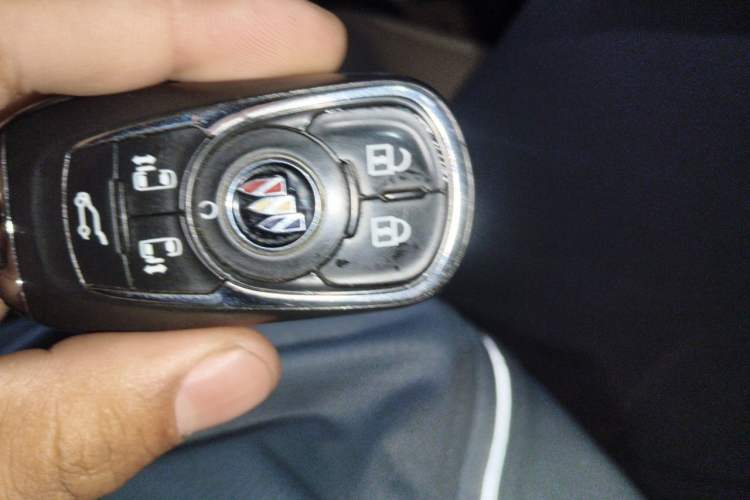 Used Buick GL8 2021 ES Land Cruiser 653T Smart Flagship Model Vehicle Key