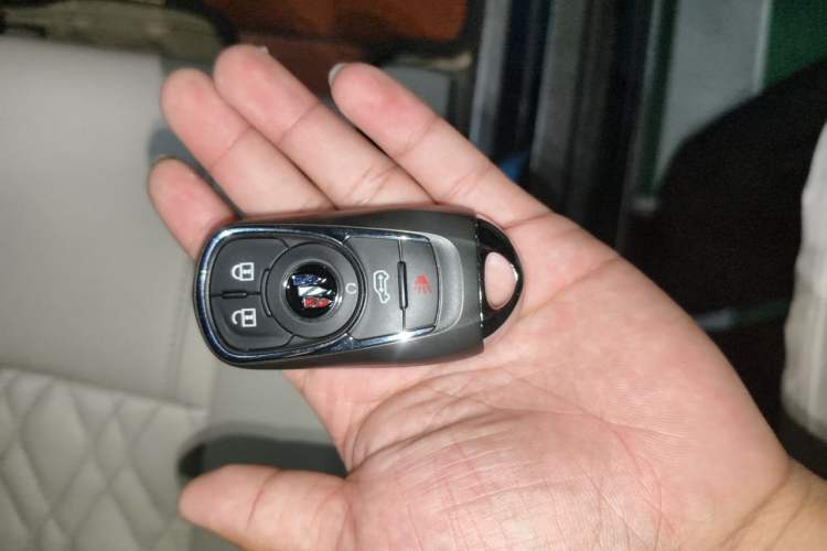 Used Buick GL8 2021 ES Landtrek 653T Comfort Edition Vehicle Key