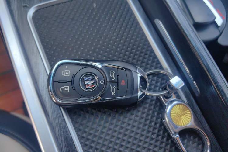 Used Buick GL8 2021 ES Land Cruiser 653T Luxury Edition Vehicle Key