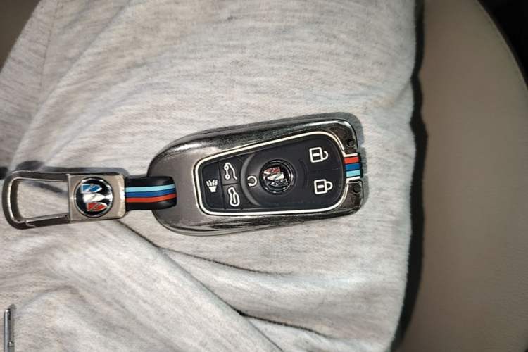 Used Buick GL8 2021 Land Cruiser Executive 652T Premium Model Vehicle Key