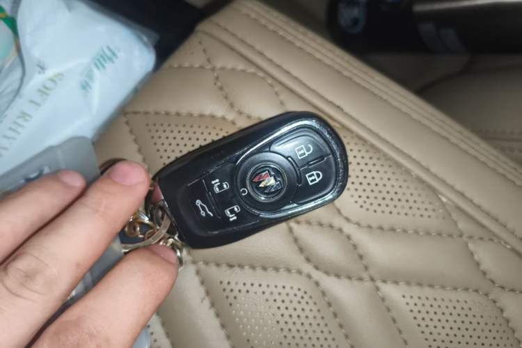 Used Buick GL8 2021 ES Landtrek 653T Smart Luxury Model Vehicle Key