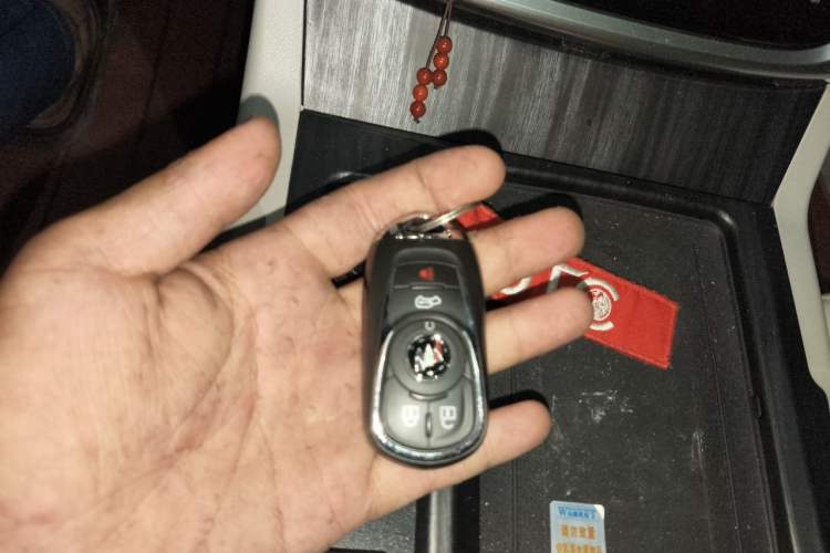 Used Buick GL8 2021 ES Landtrek 653T Comfort Edition Vehicle Key