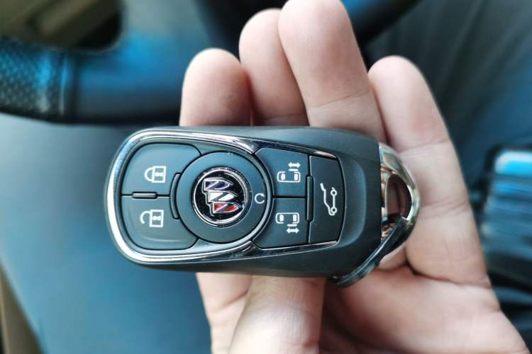 Used Buick GL8 2021 ES Landtrek 653T Smart Luxury Model Vehicle Key
