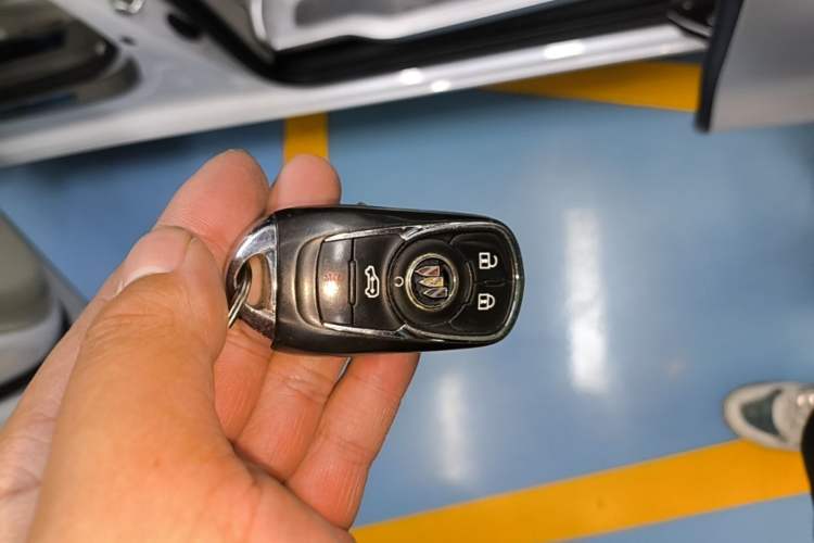 Used Buick GL8 2021 ES Landtrek 653T Comfort Edition Vehicle Key