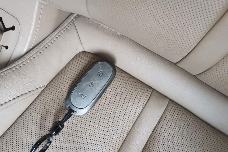Used Buick GL8 2021 ES Land Cruiser 653T Flagship Model Vehicle Key