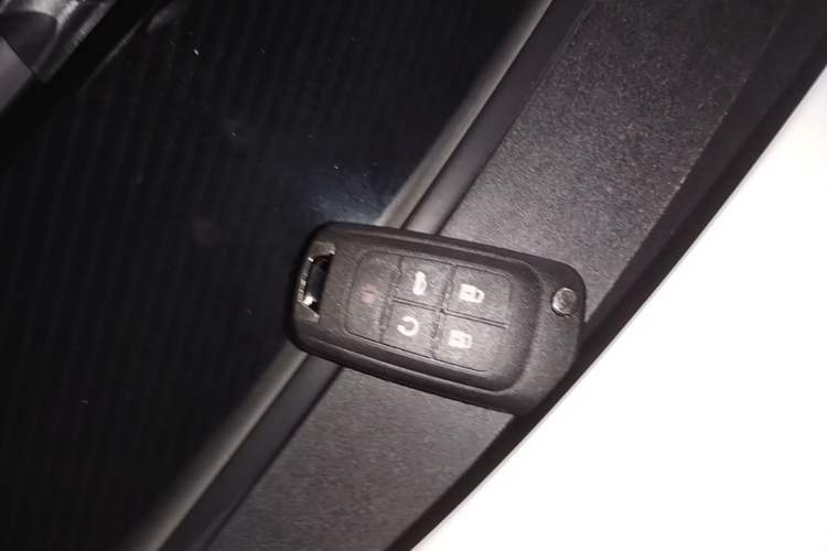 Used Buick GL8 2021 Land Cruiser Executive Class 652T Luxury Model Vehicle Key