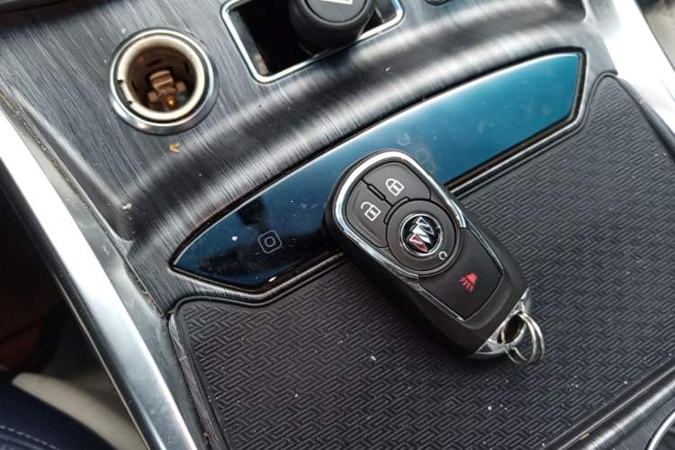 Used Buick GL8 2021 ES Landtrek 653T Comfort Edition Vehicle Key