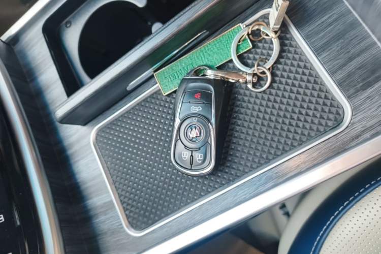 Used Buick GL8 2021 ES Landtrek 653T Comfort Edition Vehicle Key