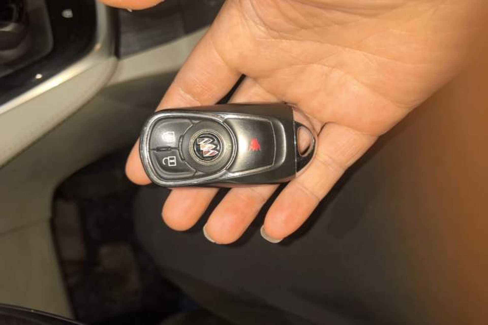 Used Buick GL8 2021 ES Landtrek 653T Comfort Edition Vehicle Key