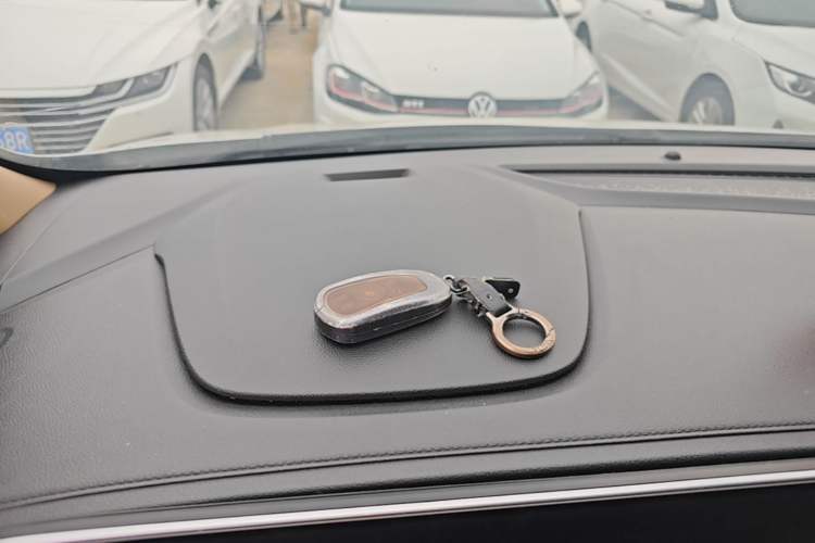 Used Buick GL8 2021 ES Land Cruiser 653T Luxury Edition Vehicle Key