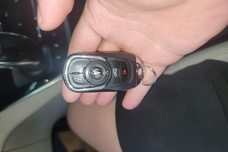 Used Buick GL8 2021 ES Landtrek 653T Comfort Edition Vehicle Key