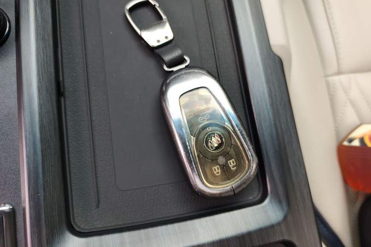 Used Buick GL8 2021 ES Landtrek 653T Comfort Edition Vehicle Key