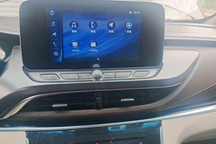Used Buick GL8 2021 Land Cruiser Executive Class 652T Comfort Model Audio And AC Panel