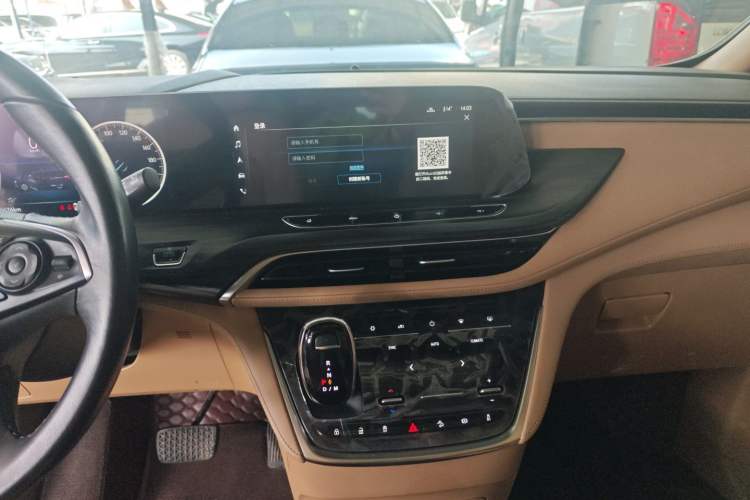 Used Buick GL8 2021 ES Land Cruiser 653T Luxury Edition Audio And AC Panel