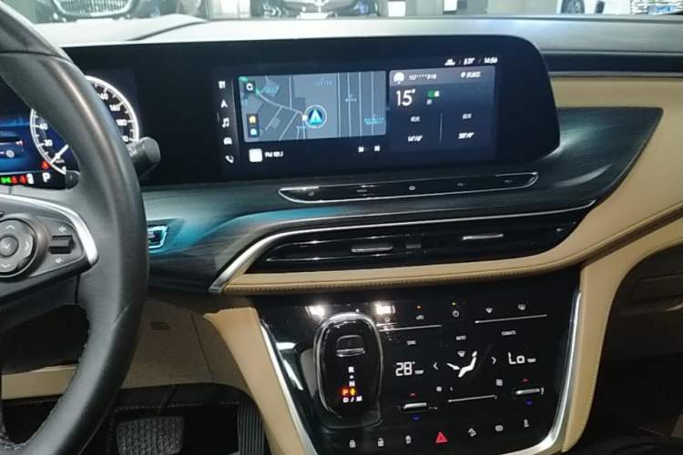 Used Buick GL8 2021 ES Landtrek 653T Luxury Model Audio And AC Panel